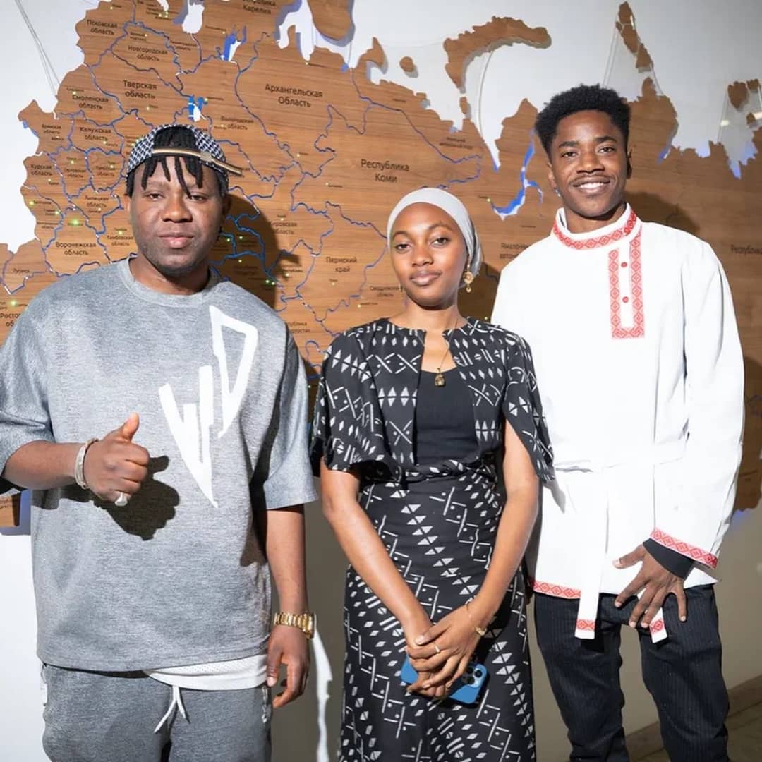 Ndjena Ba, seule voix du Mali au Forum Internet de Russie 2025: Une présence symbolique qui pose la question de notre accès à l’avenir numérique